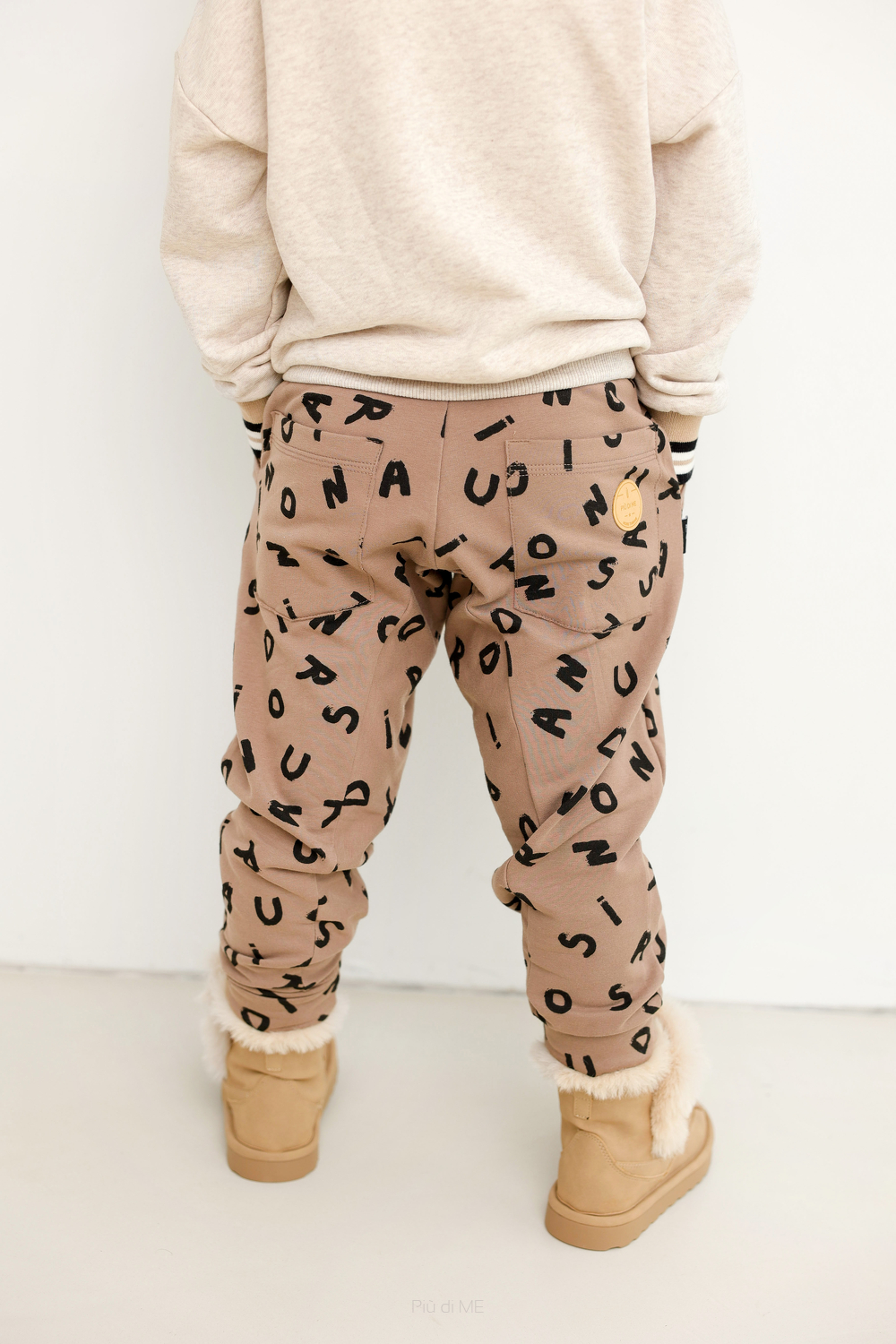 241-25 TROUSERS / BEIGE LETTERS