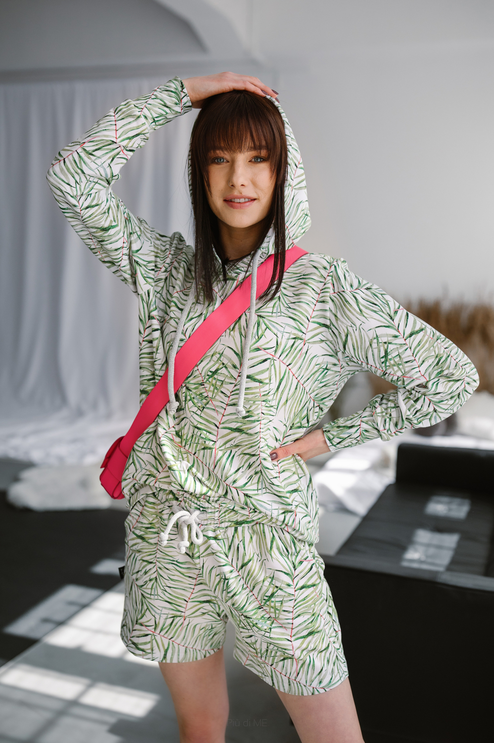 0138-22 WOMAN SHORTS /  BAMBOO LEAVES