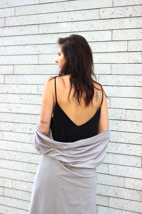 19-144 TOP with thin straps / BLACK