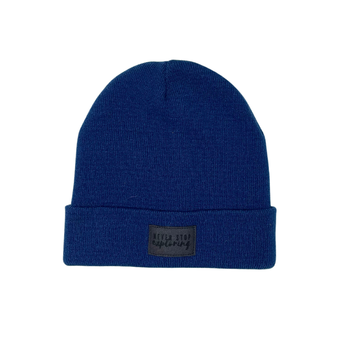 270-22 CZAPKA / BEANIE "NEVER STOP EXPLORING" / BLUE