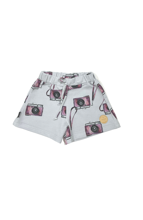 072-22 SHORTS /  GRAY CAMERA 