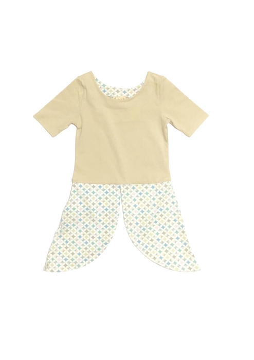 T-shirt / cream & print pastel