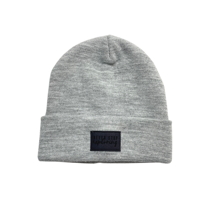 268-22 CZAPKA / BEANIE "NEVER STOP EXPLORING" / GRAY