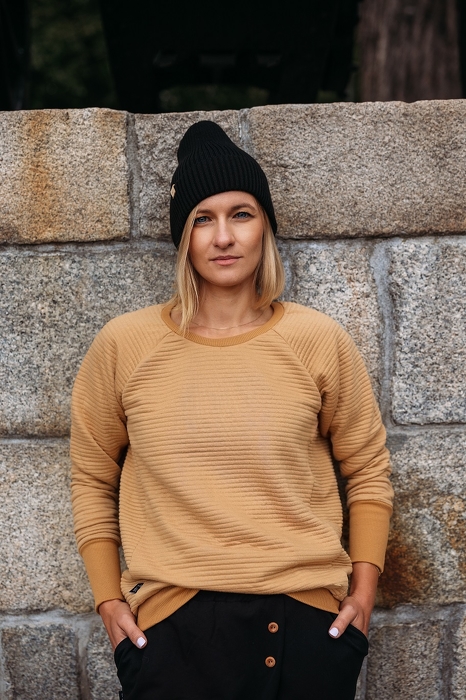 19-159 WOMAN SWEATSHIRT / camel quilited